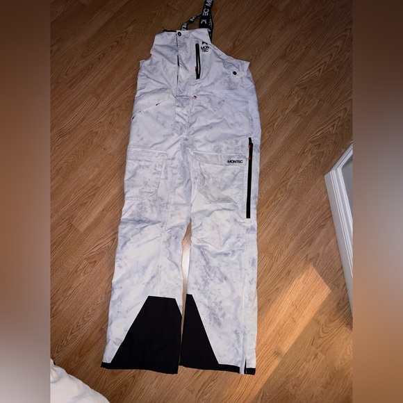 Montec Womens Bib and Jacket - Picture 2 of 3